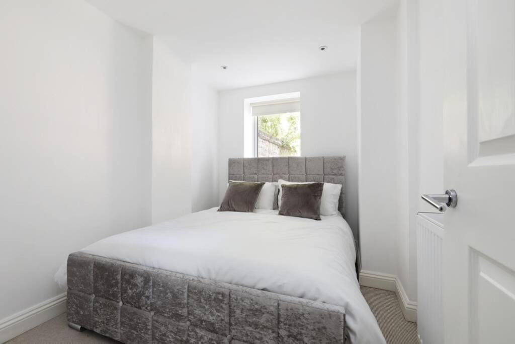 2 Bedrooms Close To The Beach With Garden And Own Entrance ! Μπράιτον Εξωτερικό φωτογραφία